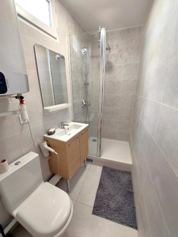 Superbe 2 Pieces Renove Et Calme Lägenhet Aubervilliers Exteriör bild